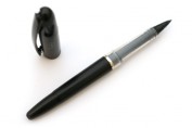 Pentel Tradio Pluma con punta de trazo flexible